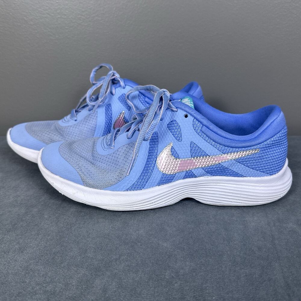 Nike Revolution 4 Kids Youth Size 5 Purple Pink Sneaker Shoes BV7441 5Y GS
